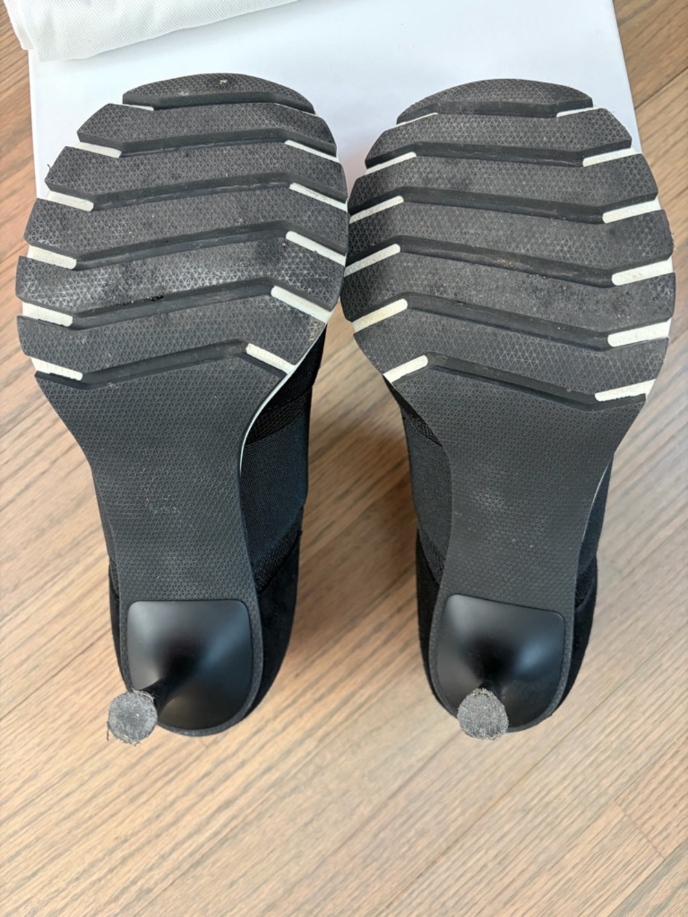 Sneex The Icon - Black Upper with White and Pewter - Size 8 - EUC - Picture 14 of 16